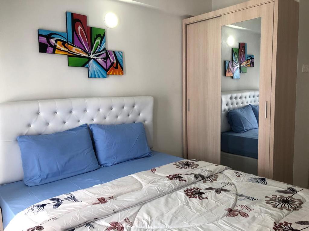Apartment Grand Sentraland Karawang Manage By Laguna Room Екстер'єр фото