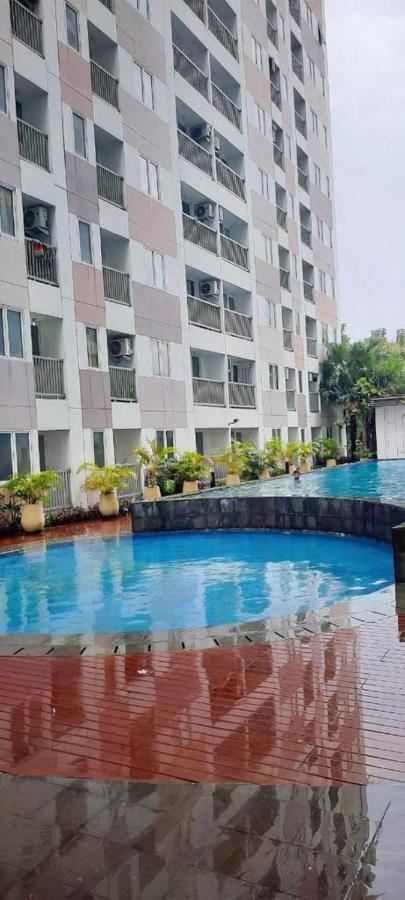 Apartment Grand Sentraland Karawang Manage By Laguna Room Екстер'єр фото