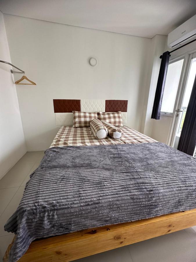 Apartment Grand Sentraland Karawang Manage By Laguna Room Екстер'єр фото