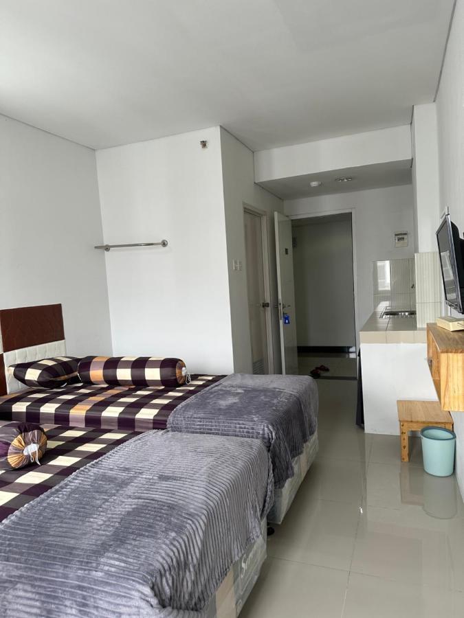 Apartment Grand Sentraland Karawang Manage By Laguna Room Екстер'єр фото